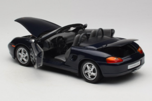 Porsche Boxster 986 S Night Blue UT Models 1:18 WAP021006-R1 Kovina – slika 5 od 8