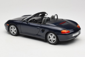 Porsche Boxster 986 S Night Blue UT Models 1:18 WAP021006-R1 Kovina – slika 7 od 8