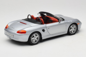 Porsche Boxster S 986 Srebrn UT Models 1:18 WAP021007 Kovina – slika 3 od 8