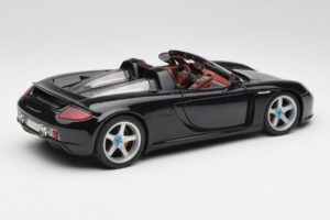 Porsche Carrera GT Črn Maisto 1:18 36665 Kovina – slika 3 od 8