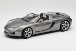Porsche Carrera GT Siva Metalik Maisto 1:18 36622-R1 Kovina