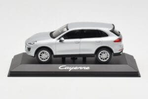 Porsche Cayenne 958 Srebrn Minichamps 1:43 WAP0200020E Kovina
