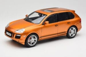 Porsche Cayenne GTS Lava Orange Norev 1:18 187535 Kovina