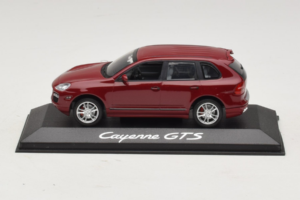 Porsche Cayenne 955 GTS Rdeč S Srebrnimi Platišči Minichamps 1:43 WAP02000818 Kovina