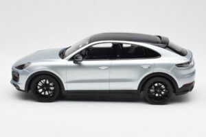 Porsche Cayenne E3 S Coupe Dolo Srebrn Norev 1:18 WAP0213220K Kovina – slika 3 od 6