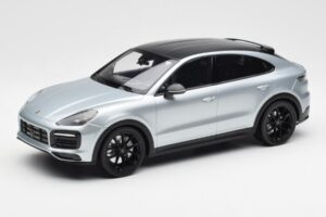 Porsche Cayenne E3 S Coupe Dolo Srebrn Norev 1:18 WAP0213220K Kovina