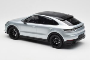 Porsche Cayenne E3 S Coupe Dolo Srebrn Norev 1:18 WAP0213220K Kovina – slika 5 od 6