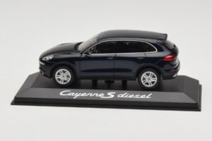 Porsche Cayenne 958 S Diesel Blue Metallic Minichamps 1:43 WAP0200080E Kovina