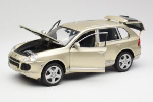 Porsche Cayenne Turbo 955 Bež Maisto 1:18 WAP02100113 Kovina – slika 2 od 8