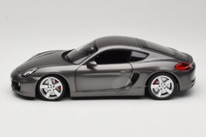 Porsche Cayman 981 S Siv Minichamps 1:18 WAP0210070D Kovina – slika 4 od 8