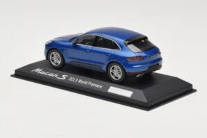 Porsche Macan 95B S Modra World Premiere Minichamps 1:43 WAP0201550E Kovina – slika 3 od 4