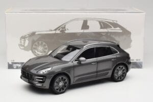 Porsche Macan Turbo 95B Grey Metallic Minichamps 1:18 110062501 Kovina – slika 8 od 8