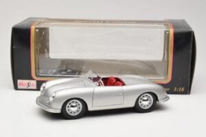 Porsche No. 1 Typ 356 Roadster Srebrn Maisto 1:18 50324 Kovina – slika 8 od 8