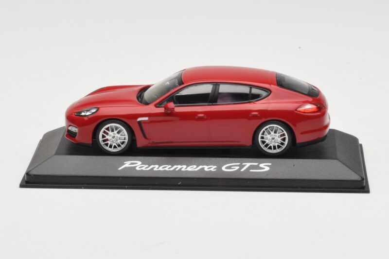 Porsche Panamera 970 GTS Rdeč Minichamps 1:43 WAP0200230C Kovina