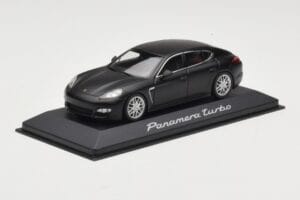 Porsche Panamera 970 Turbo Matt Black Minichamps 1:43 WAP0200270C Kovina – slika 2 od 4
