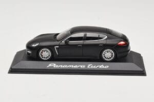 Porsche Panamera 970 Turbo Matt Black Minichamps 1:43 WAP0200270C Kovina