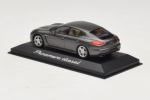 Porsche Panamera 970 Diesel Grey Metallic Minichamps 1:43 WAP0202300E Kovina – slika 3 od 4