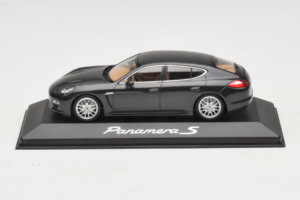 Porsche Panamera 970 S Grey Metallic Minichamps 1:43 WAP02000219 Kovina