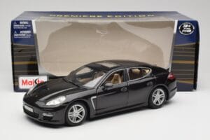 Porsche Panamera Turbo 970 Črna Maisto 1:18 36197 Kovina – slika 8 od 8
