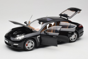 Porsche Panamera 970 Turbo Basalt Black Norev 1:18 WAP02100319 Kovina – slika 2 od 8