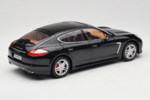 Porsche Panamera 970 Turbo Basalt Black Norev 1:18 WAP02100319 Kovina – slika 3 od 8