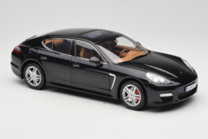 Porsche Panamera 970 Turbo Basalt Black Norev 1:18 WAP02100319 Kovina – slika 6 od 8