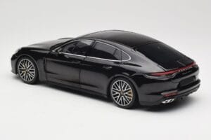 Porsche Panamera 971 Turbo S Črn Metallic Minichamps 1:18 113061076 Kovina – slika 7 od 8