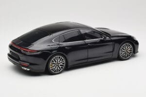 Porsche Panamera 971 Turbo S Moder Metallic Minichamps 1:18 113061075 Kovina – slika 3 od 8
