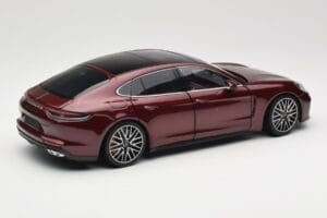 Porsche Panamera 971 Turbo S Rdeč Metallic Minichamps 1:18 113061077 Kovina – slika 3 od 8