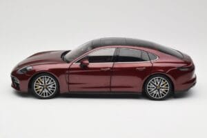 Porsche Panamera 971 Turbo S Rdeč Metallic Minichamps 1:18 113061077 Kovina – slika 4 od 8