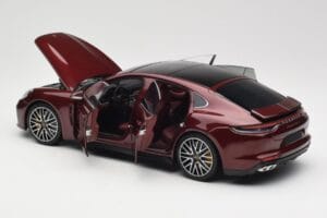 Porsche Panamera 971 Turbo S Rdeč Metallic Minichamps 1:18 113061077 Kovina – slika 5 od 8