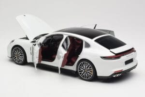 Porsche Panamera 971 Turbo S Bel Metallic Minichamps 1:18 113061074 Kovina – slika 5 od 8