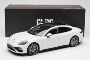 Porsche Panamera 971 Turbo S Bel Metallic Minichamps 1:18 113061074 Kovina – slika 8 od 8