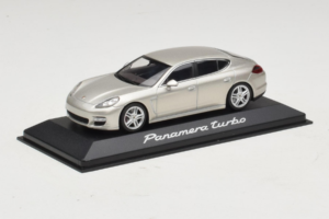 Porsche Panamera 970 Turbo Srebrna Minichamps 1:43 WAP02000519 Kovina – slika 2 od 5