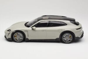 Porsche Taycan Cross Turismo Turbo S Chalk Grey Minichamps 1:18 155069302 Kovina – slika 3 od 6
