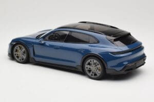 Porsche Taycan J1 Turbo S Cross Turismo Moder Minichamps 1:18 155069301 Kovina – slika 5 od 6