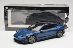 Porsche Taycan J1 Turbo S Cross Turismo Moder Minichamps 1:18 155069301 Kovina – slika 6 od 6