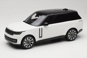 Land Rover Range Rover L460 P530 Autobiography Fuji White GT Spirit 1:18 GT533 Smola