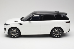 Range Rover Sport L461 P510e Fuji White GT Spirit 1:12 GT553 Smola – slika 3 od 6