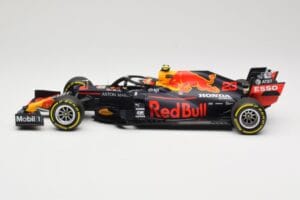 Red Bull Racing RB16 #23 A. Albon 4th Place Styrian GP 2020 Minichamps 1:18 110200223 Kovina – slika 3 od 6