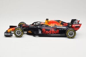 Red Bull Racing RB16 #33 M. Verstappen 3rd Place Styrian GP 2020 Minichamps 1:18 110200233 Kovina – slika 3 od 6