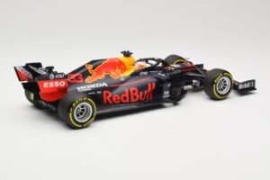Red Bull Racing RB16 #33 M. Verstappen Winner 70th Anniversary GP 2020 Minichamps 1:18 110200533 Kovina – slika 2 od 6