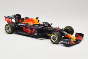 Red Bull Racing RB16 #33 M. Verstappen Winner 70th Anniversary GP 2020 Minichamps 1:18 110200533 Kovina – slika 4 od 6