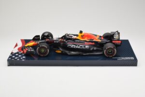 Red Bull Racing RB18 #1 M. Verstappen Winner Austin GP 2022 Minichamps 1:18 113222901 Kovina