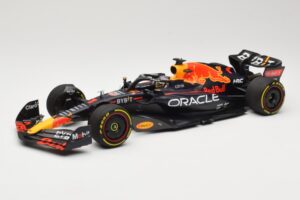 Red Bull Racing RB18 #1 M. Verstappen Winner Miami GP 2022 Minichamps 1:18 110220501 Kovina