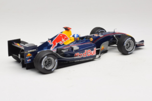 Red Bull RB1 Cosworth #14 D. Coulthard Red Bull Racing Showcar 2005 Minichamps 1:18 100050014 Kovina – slika 2 od 6