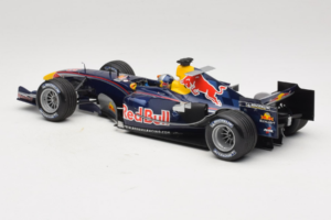 Red Bull RB1 Cosworth #15 C. Klien Red Bull Racing Showcar 2005 Minichamps 1:18 100050085 Kovina – slika 5 od 7