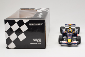 Red Bull RB1 Cosworth #15 C. Klien Red Bull Racing Showcar 2005 Minichamps 1:18 100050085 Kovina – slika 7 od 7