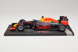 Red Bull RB12 Tag Heuer #3 D. Ricciardo Red Bull Racing 1st Pole Monaco Grand Prix 2016 Minichamps 1:18 117160103 Smola