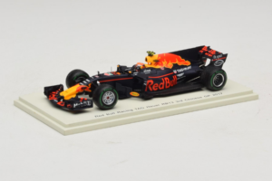 Red Bull RB13 Tag Heuer #33 M. Verstappen 3rd Chinese Grand Prix 2017 Spark 1:43 S5037 Smola – slika 2 od 4